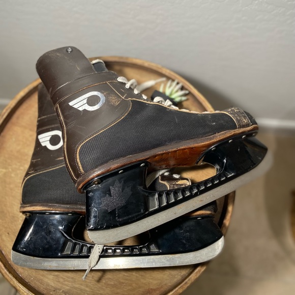 Vintage Ice Hockey Skis - Picture 9 of 9